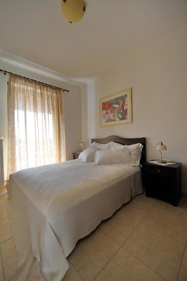 Dianthos Guesthouse Kiriákion Extérieur photo