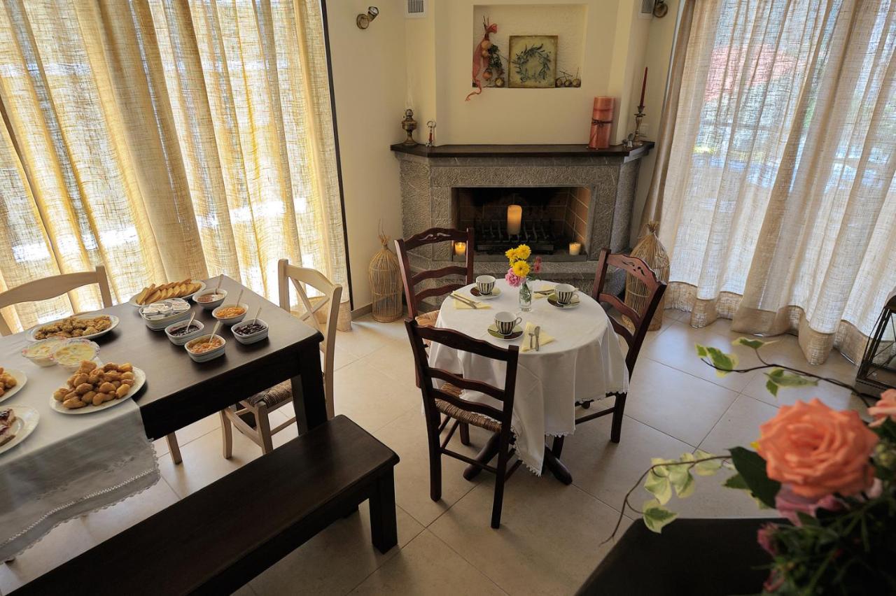 Dianthos Guesthouse Kiriákion Extérieur photo