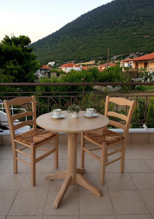 Dianthos Guesthouse Kiriákion Extérieur photo